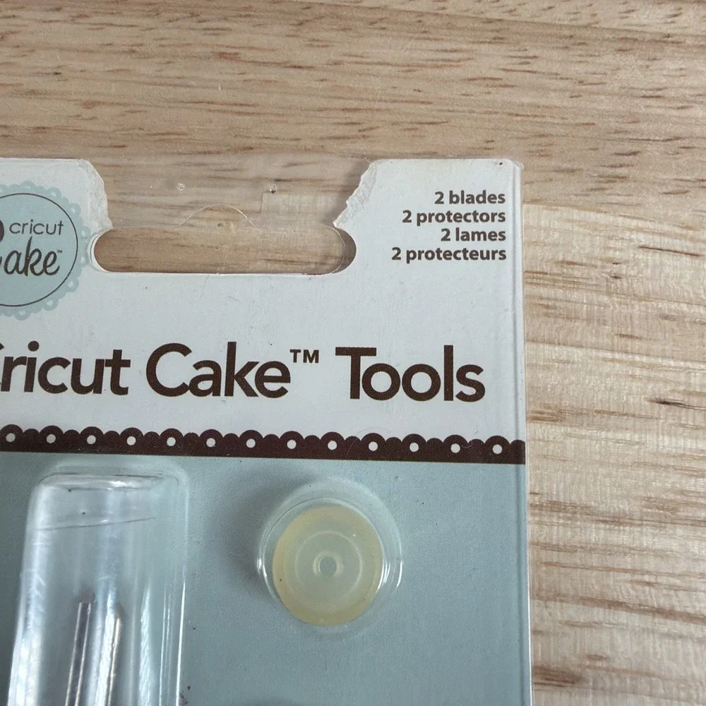 Cricut cake tools